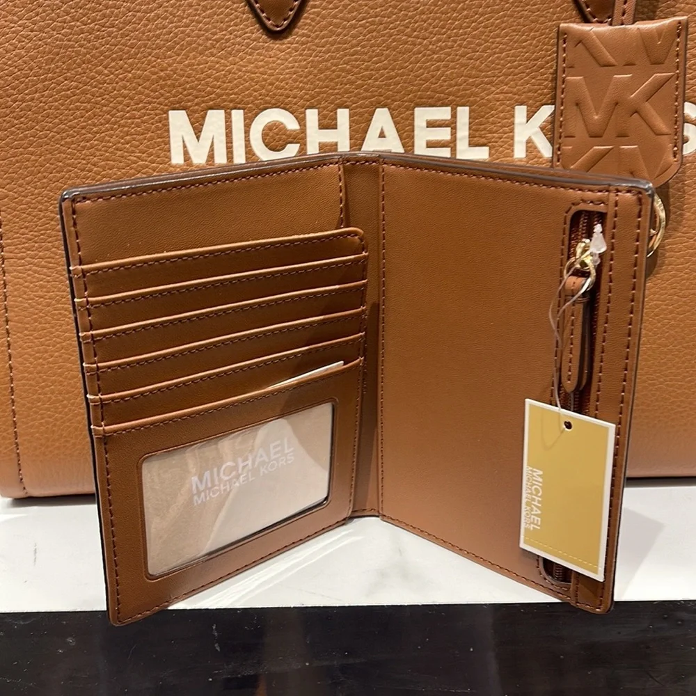 Michael Kors Jet Set Travel Passport Wallet Brown Signature/Golden- NWT